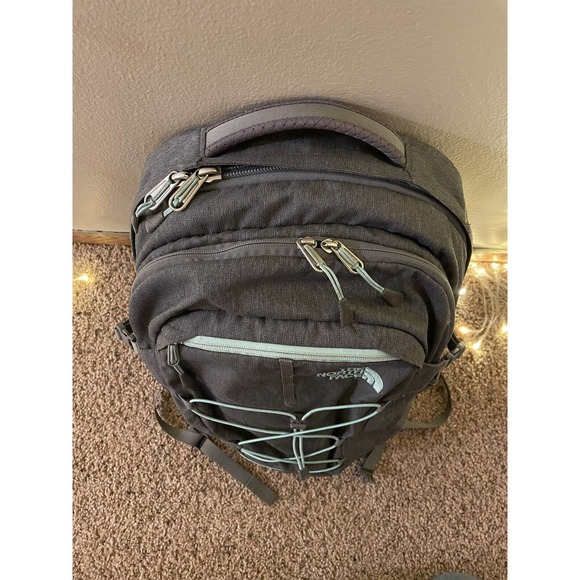 SOLD***The North Face Women's Borealis School Lapt Bkpk, Ash Gray/ Aqua Tint - Picture 3 of 11